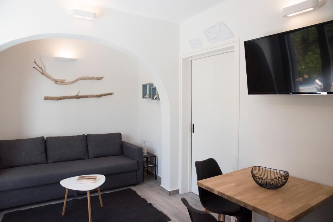 White New 1Bd House With Private Jacuzzi In Isterni Vila Isterni  Exterior foto